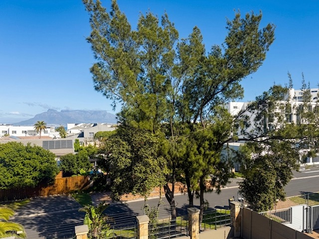 2 Bedroom Property for Sale in Beachfront Western Cape